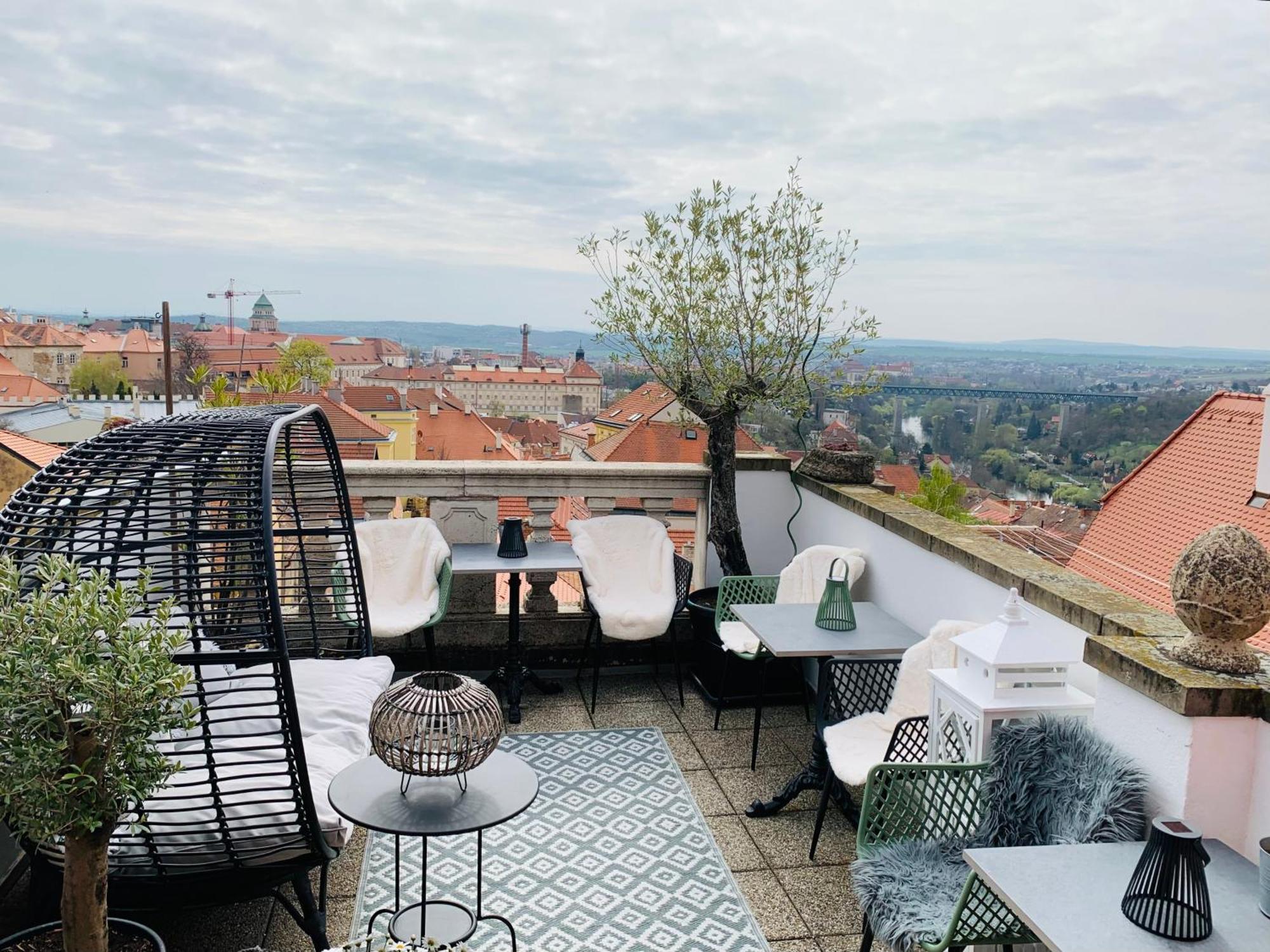 Boutique Apartments Café U Rolanda Znojmo Exterior foto